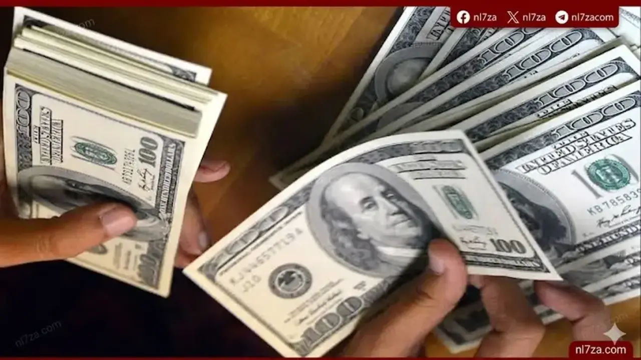 الدولار ينخفض في البنوك المصرية إلى أقل من 52 جنيها